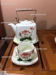 Ấm chén vuông quai đồng vẽ sen
