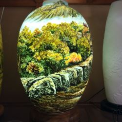 Đèn dáng chum suối rừng