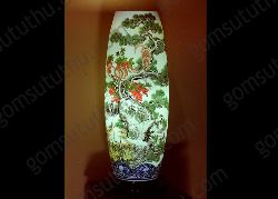 Đèn sóc tùng dáng trụ, vẽ màu